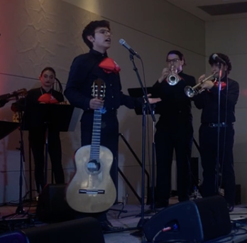 Mariachi Perla del Medio Oeste 